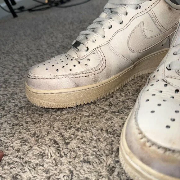 Nike Air Force 1 Low Dirty Triple White SWOOSH Size 10.5 - Picture 9 of 9